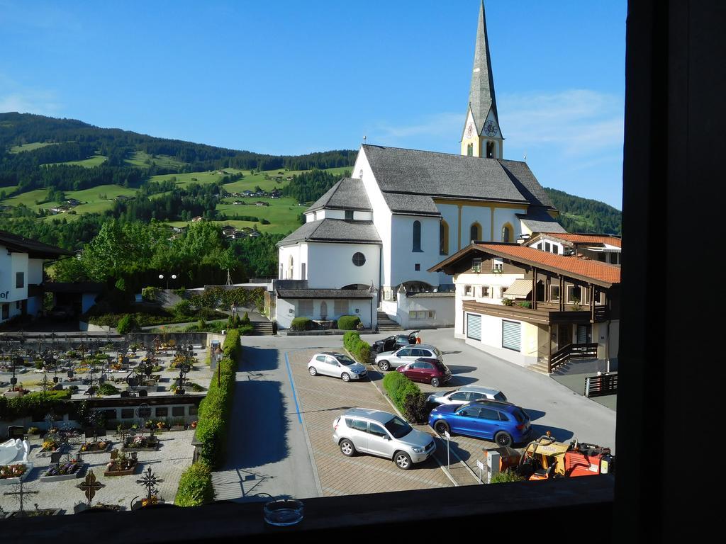 Hotel Kirchenwirt Kirchberg in Tirol Exterior photo