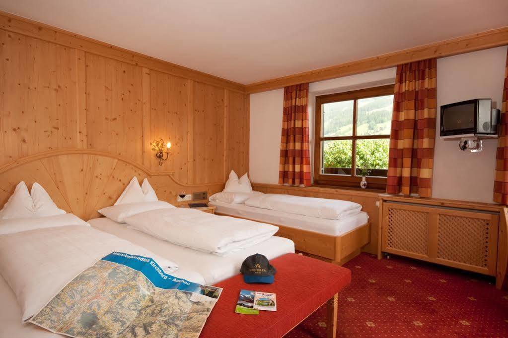 Hotel Kirchenwirt Kirchberg in Tirol Exterior photo